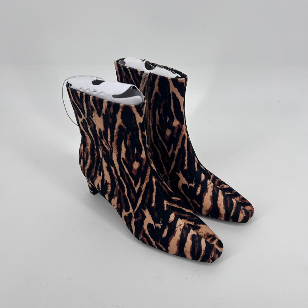A New Day Women Brown Tigris Animal Print Ankle Boots Square Toe Block Heel 6.5